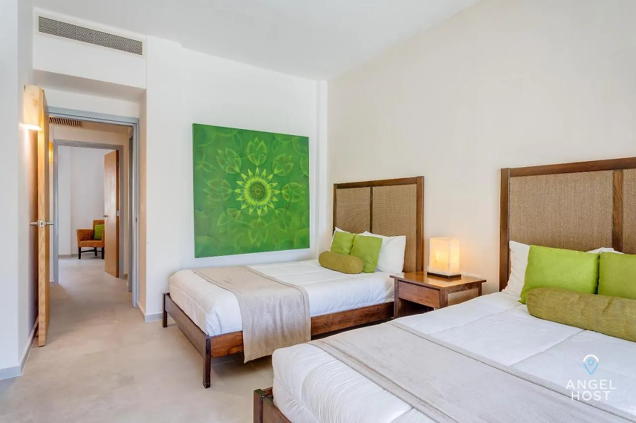 Semesterbostad Magnificent Oceanview Rooftop Lounge With Plunge Pool Playa del Carmen