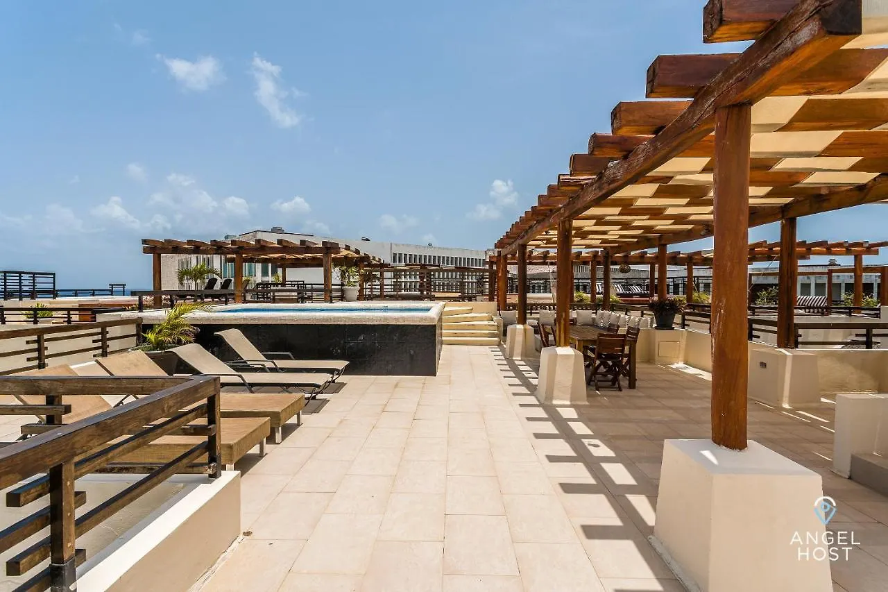 Semesterbostad Magnificent Oceanview Rooftop Lounge With Plunge Pool Playa del Carmen