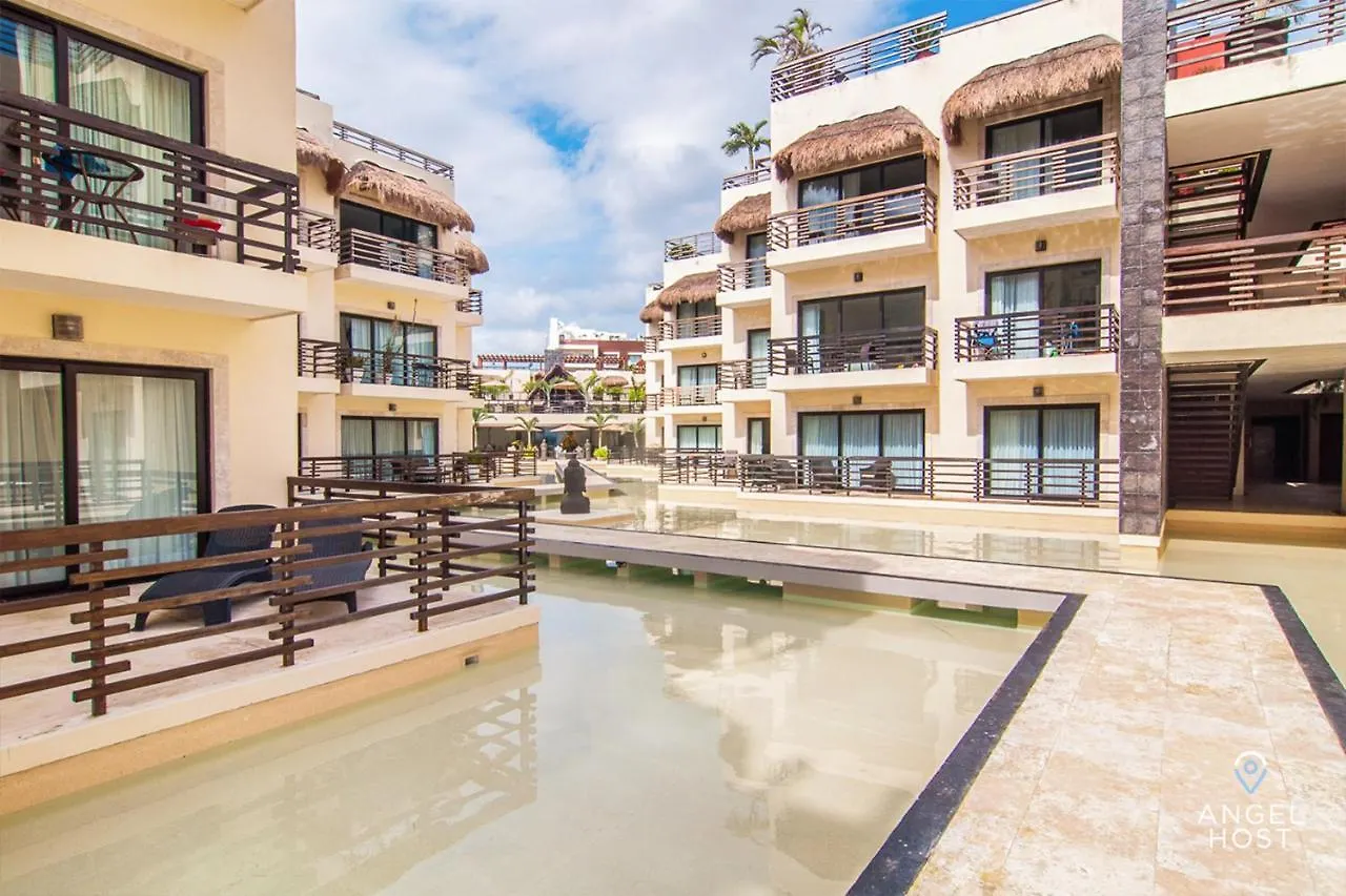 Semesterbostad Magnificent Oceanview Rooftop Lounge With Plunge Pool Playa del Carmen